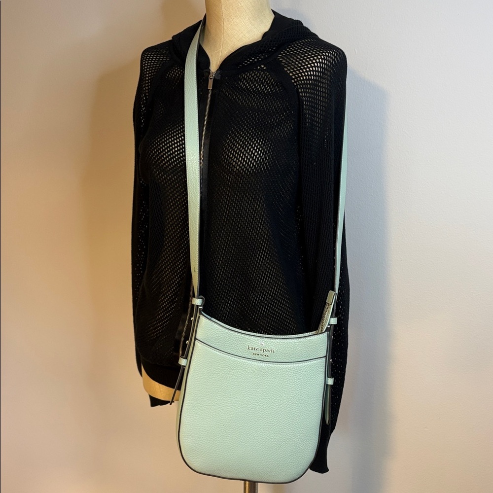 Kate Spade Leila Crossbody light green  purse bag excellent condition